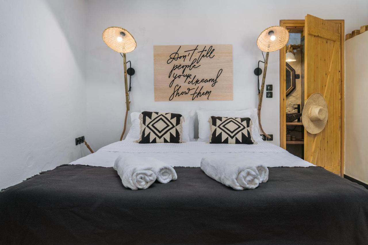Aqua House Villa Pachaina Ngoại thất bức ảnh
